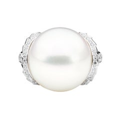 18 Karat South Sea Pearl and Diamond Ring