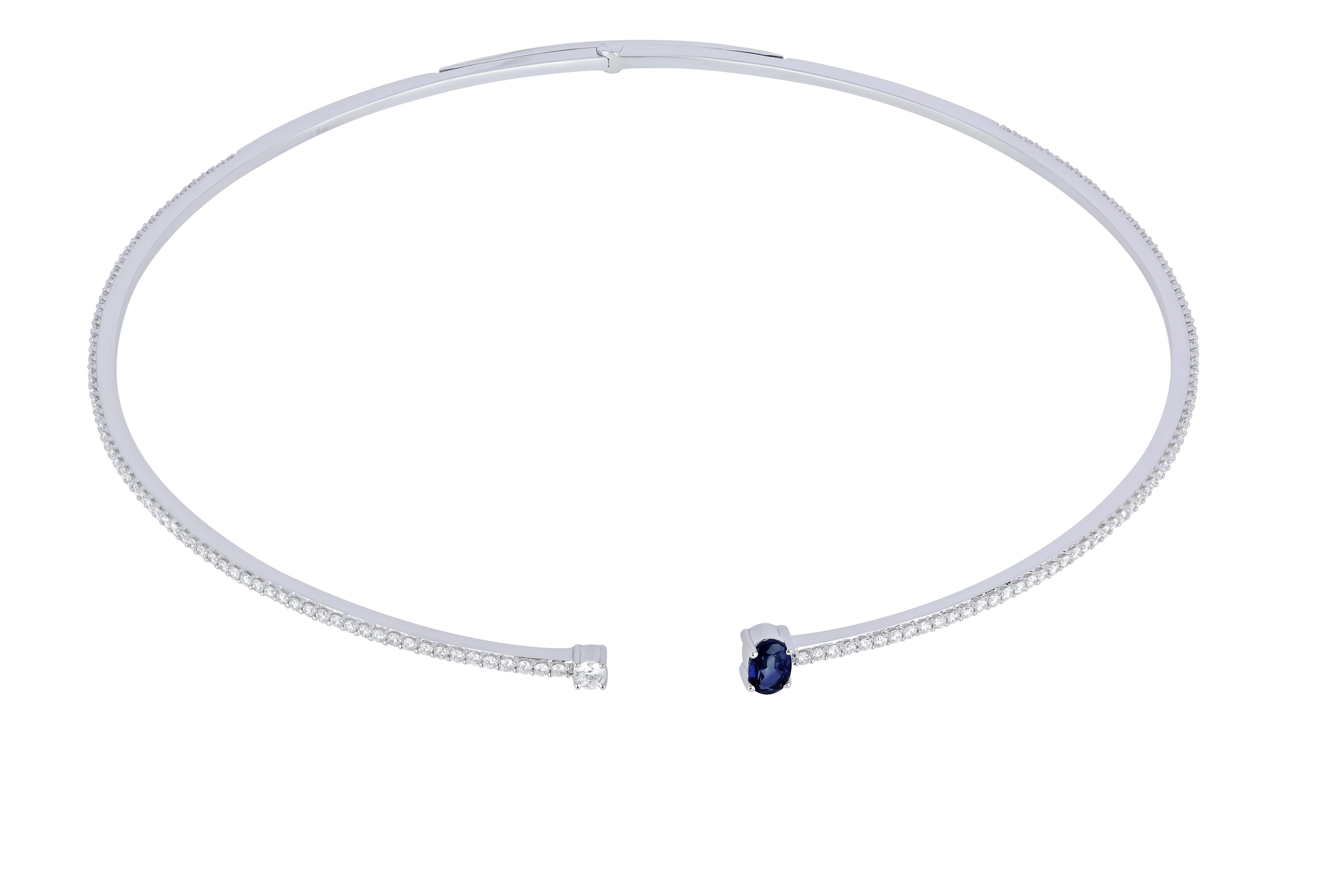 Brilliant Cut 18 Karat Spectrum White Gold Necklace with Vs-Gh Diamonds For Sale