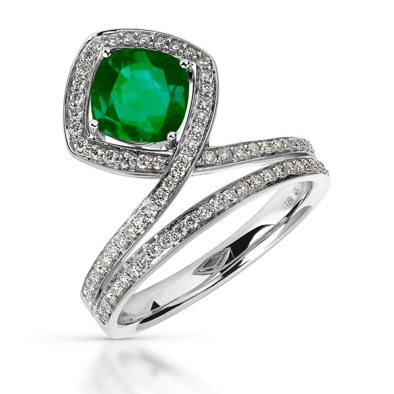 Im Angebot: 18 Karat Weißgold Spectrum Ring mit Vs-Gh-Diamanten und grünem Smaragd () 2