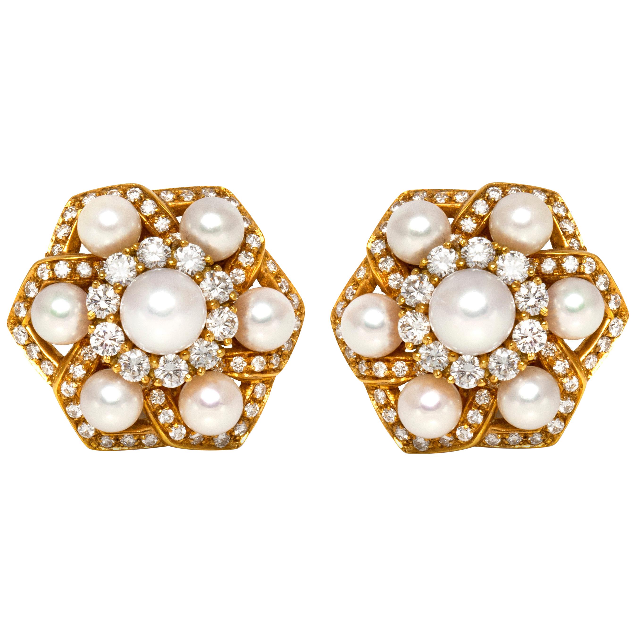 18 Karat Star Clip-On Pearl and Diamonds Earrings