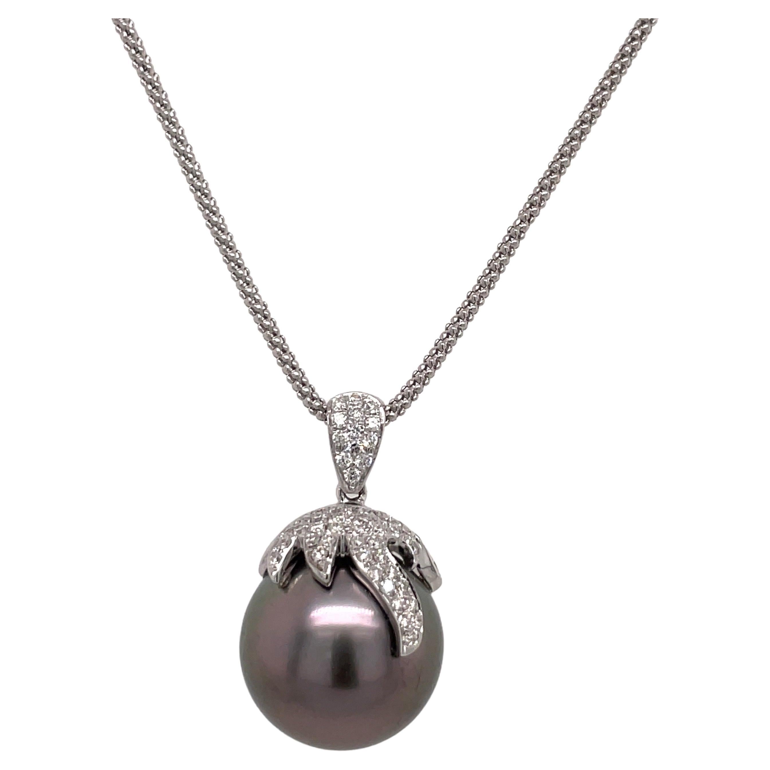 Women's 18 Karat Tahitian Pearl Diamond Pendant 0.83 Carats 15 MM For Sale
