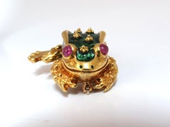 18 Karat Toad Pin Green Enamel Intricate Detail 3D Vintage Unique