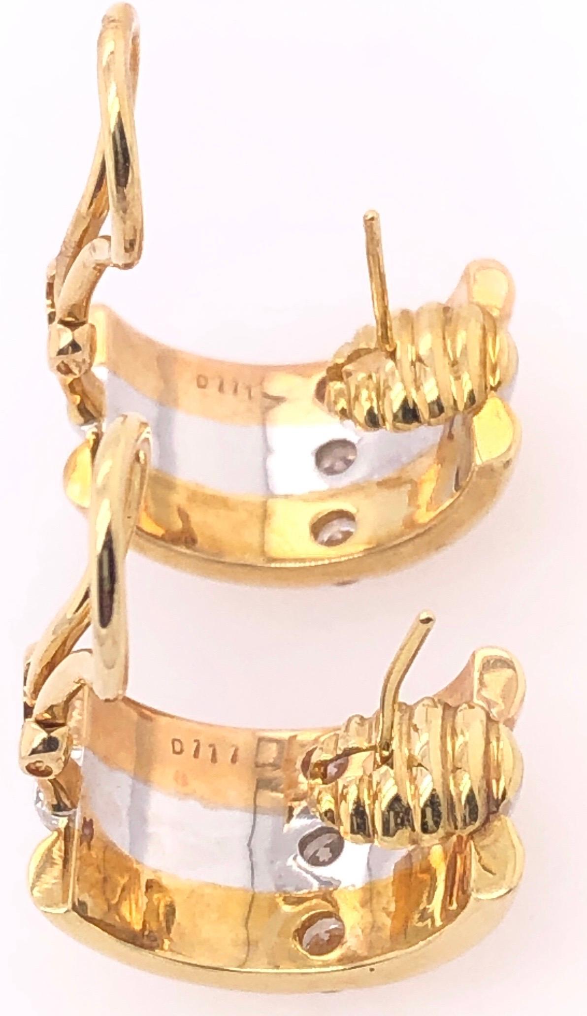 Orecchini 18 Karat Tri-Tone French Back con diamanti rotondi 1,50 TDW in vendita 8