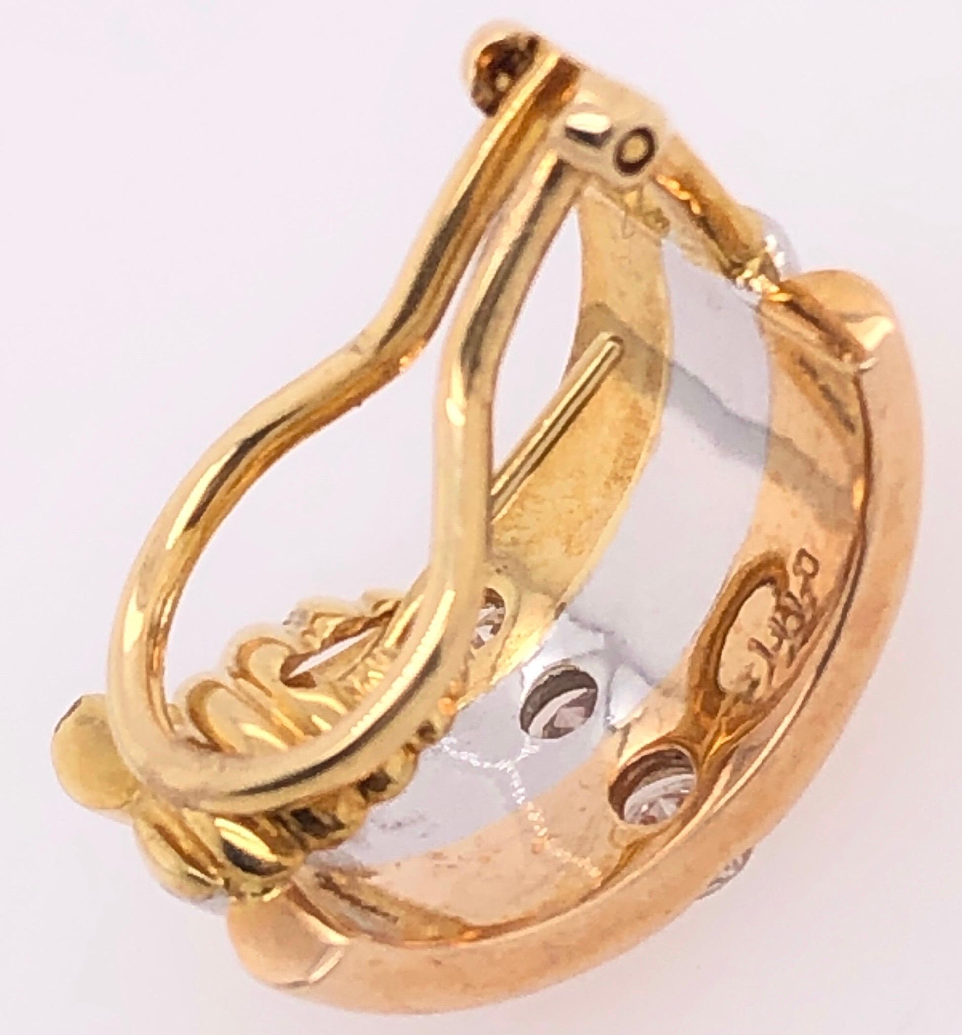 Moderno Orecchini 18 Karat Tri-Tone French Back con diamanti rotondi 1,50 TDW in vendita