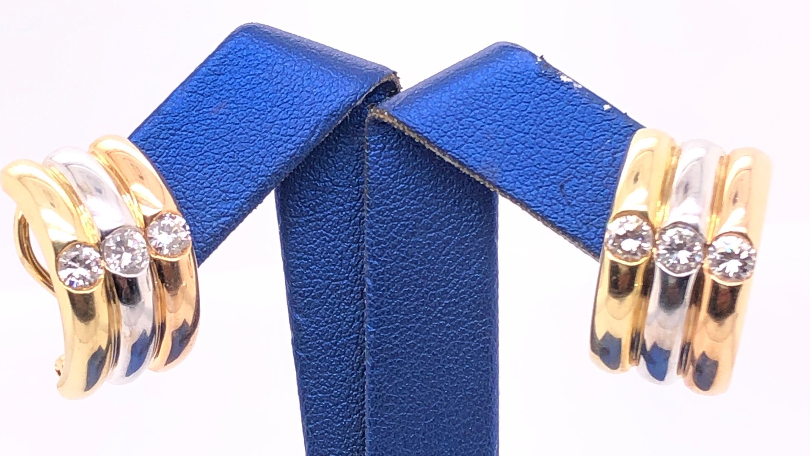 Orecchini 18 Karat Tri-Tone French Back con diamanti rotondi 1,50 TDW in vendita 1