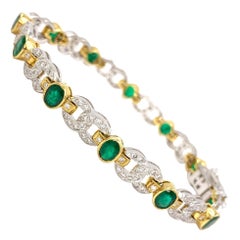 18 Karat Two-Tone Emerald and Diamond Link Bracelet