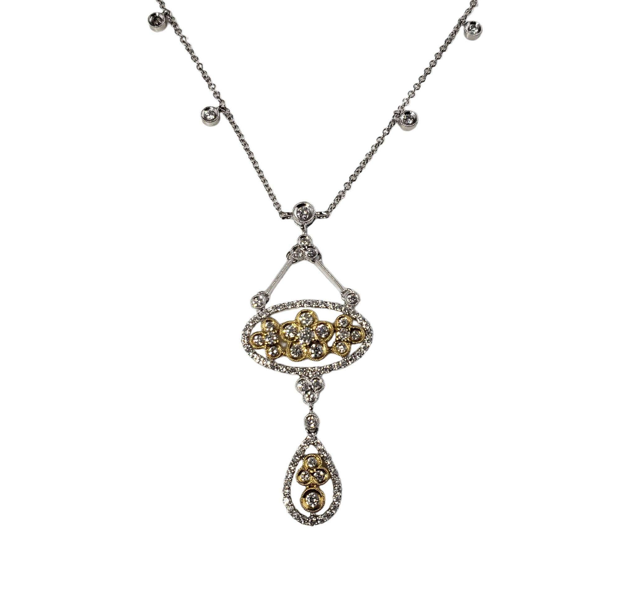  Collier avec pendentif en or bicolore 18 carats et diamants Pour femmes en vente