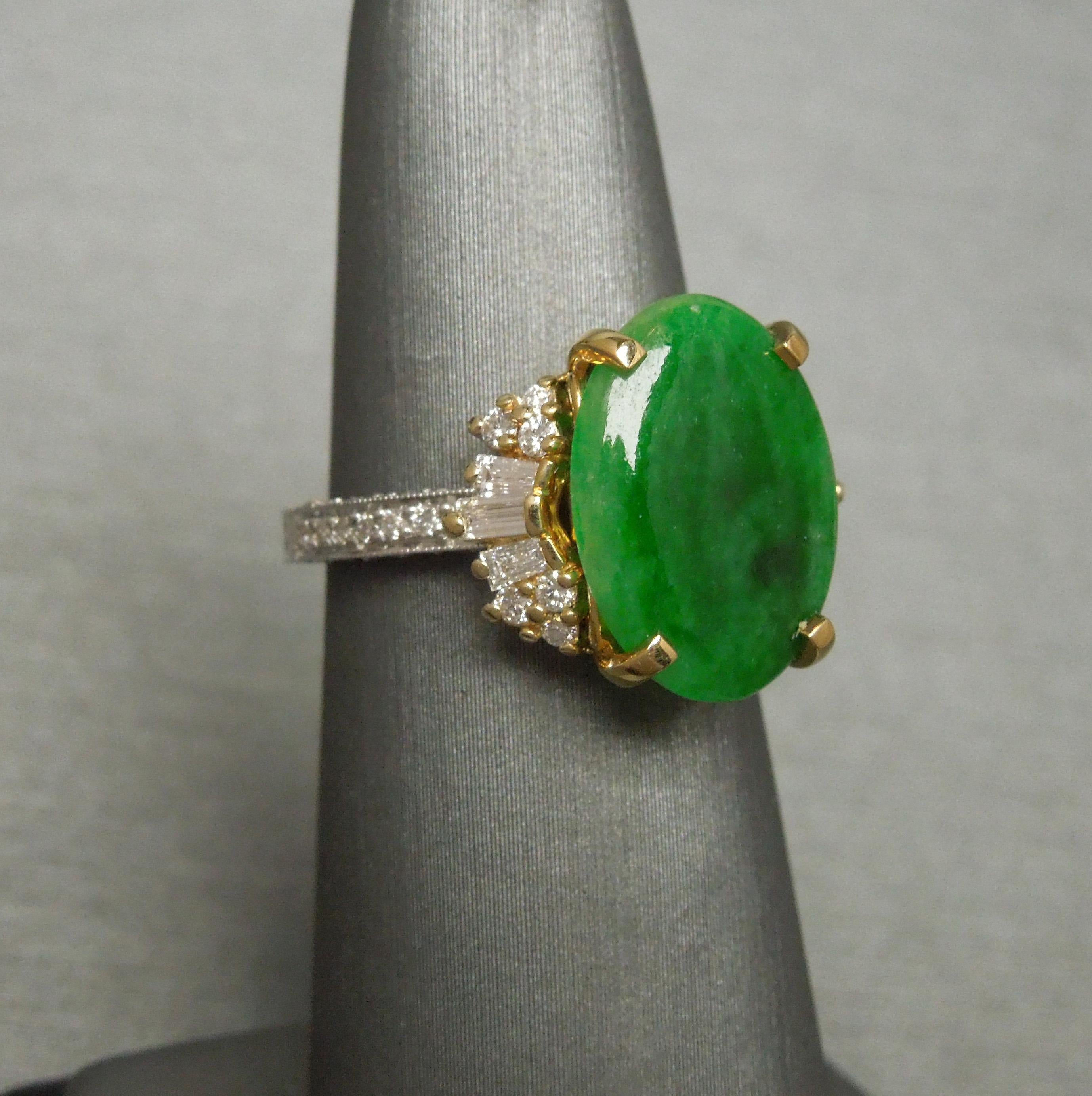 Oval Cut 18 Karat Two-Tone Gold GIA Jade Ring For Sale