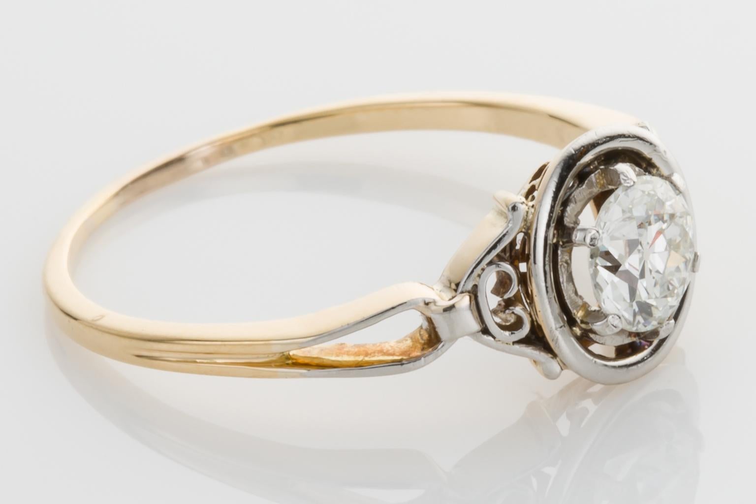 A beautiful engagement ring, reminiscent of the vintage era but still so fashionable. Rings like this are sought after because of the fine detail, the two tone gold and of course the beautiful old European cut diamond - the centrepiece.
Estimated to
