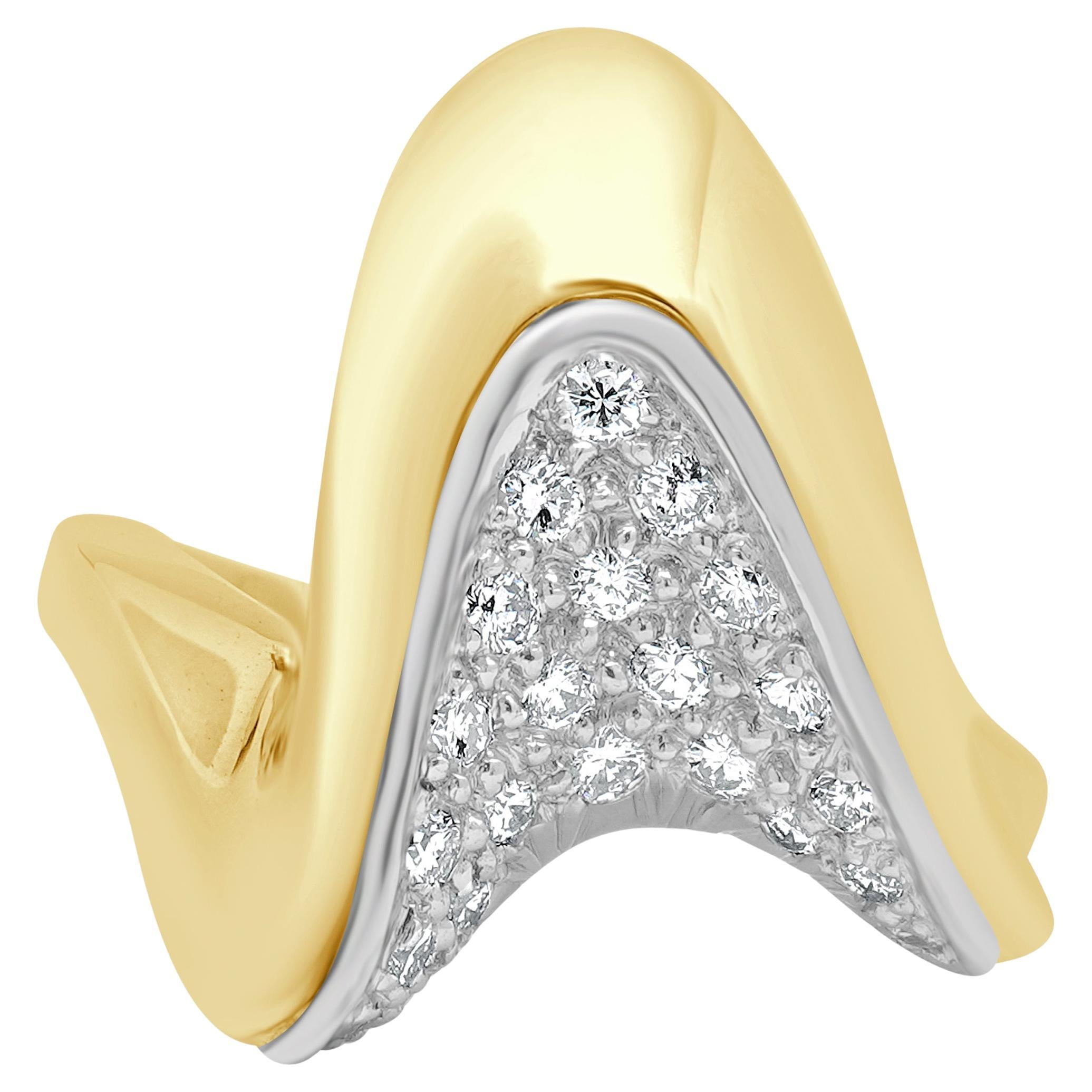 18 Karat Zweifarbiger Pave Diamond Wave Cocktail Ring im Angebot