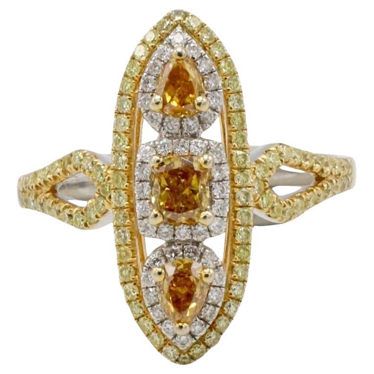 Anello da cocktail in stile Navette con diamante giallo bicolore 18 carati in vendita
