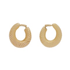 Boucles d'oreilles allongées Van Cleef & Arpels 18 carats