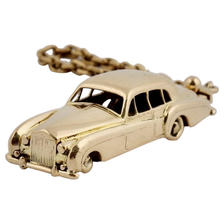18 Karat Vintage Cartier Rolls Royce Keychain with Moveable Wheels For