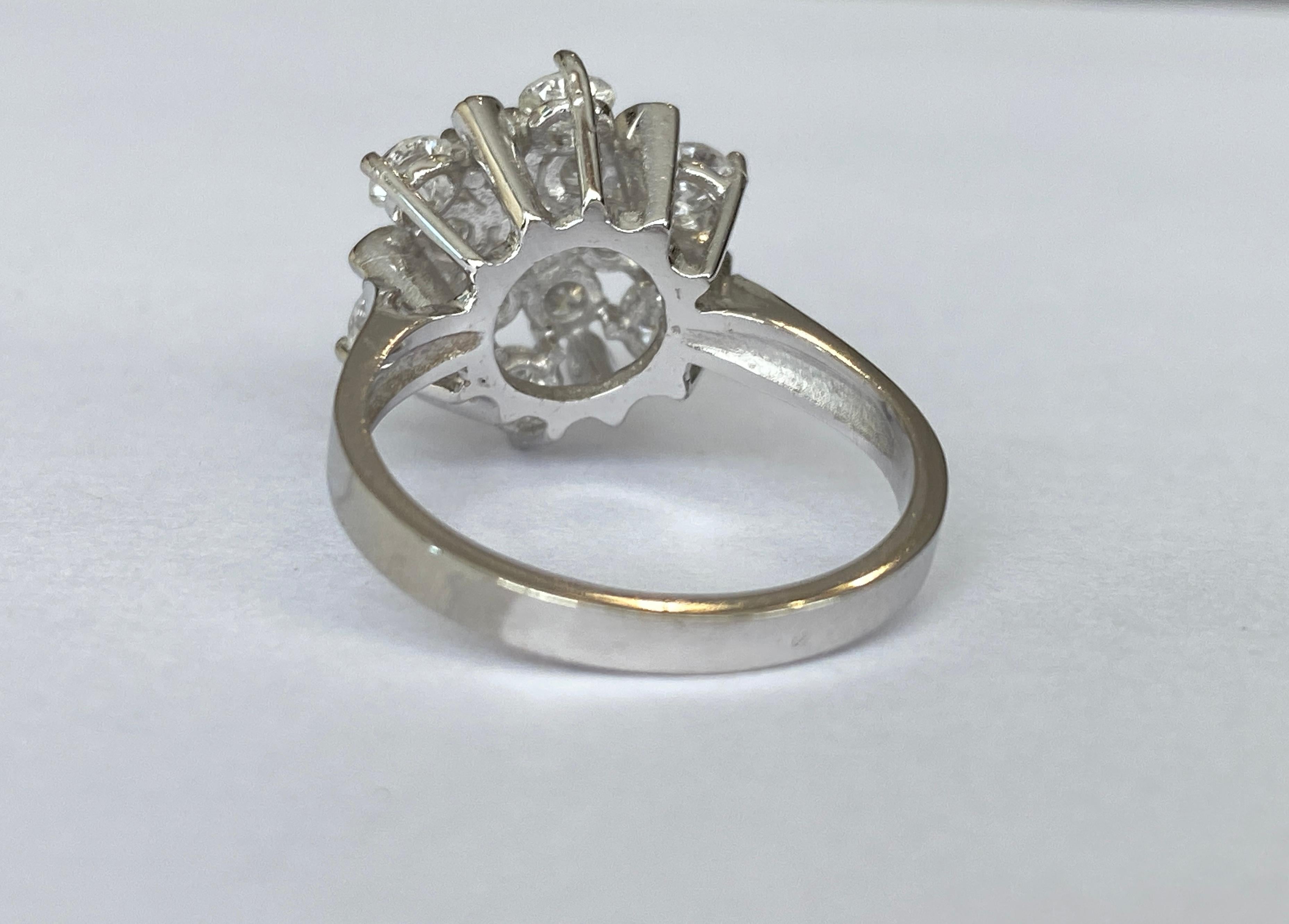 18 Karat Vintage Weißgold Cocktail-Ring aus Weißgold mit 1,40 Karat Diamanten 4