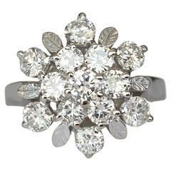 18 Karat Vintage White Gold Cocktail Ring with 1.40 ct Diamonds