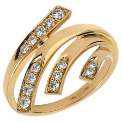 18 Karat Wave Yellow Gold Ring With Vs-Gh Diamonds