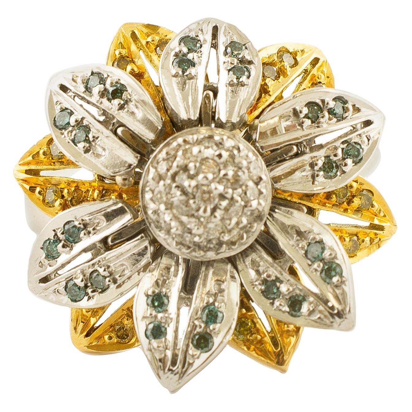 Bague marguerite en or blanc et jaune 18 carats et diamants fantaisie