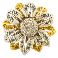 Bague marguerite en or blanc et jaune 18 carats et diamants fantaisie