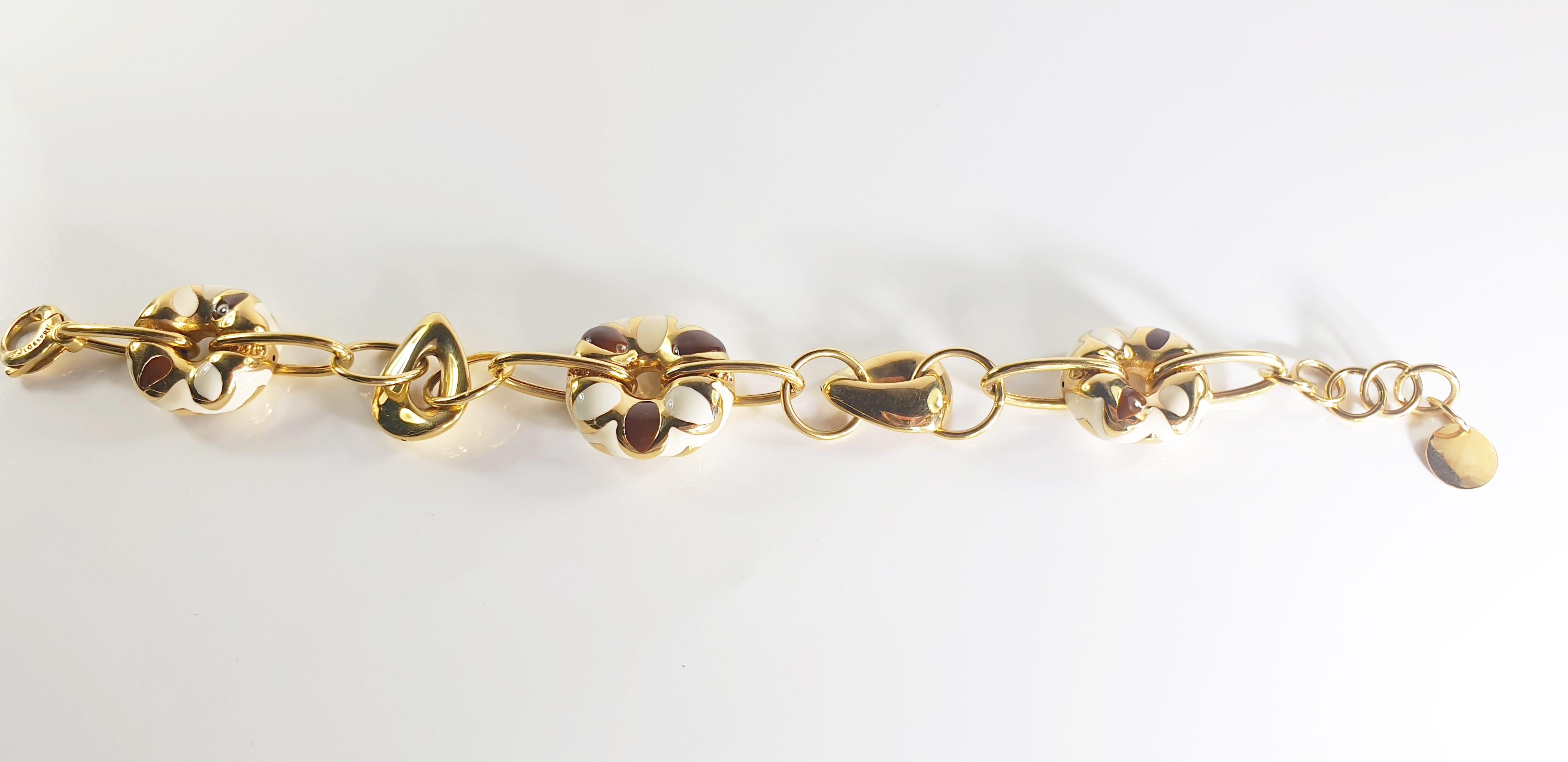 Contemporary 18 Karat White and Yellow Gold Bracelet For Sale