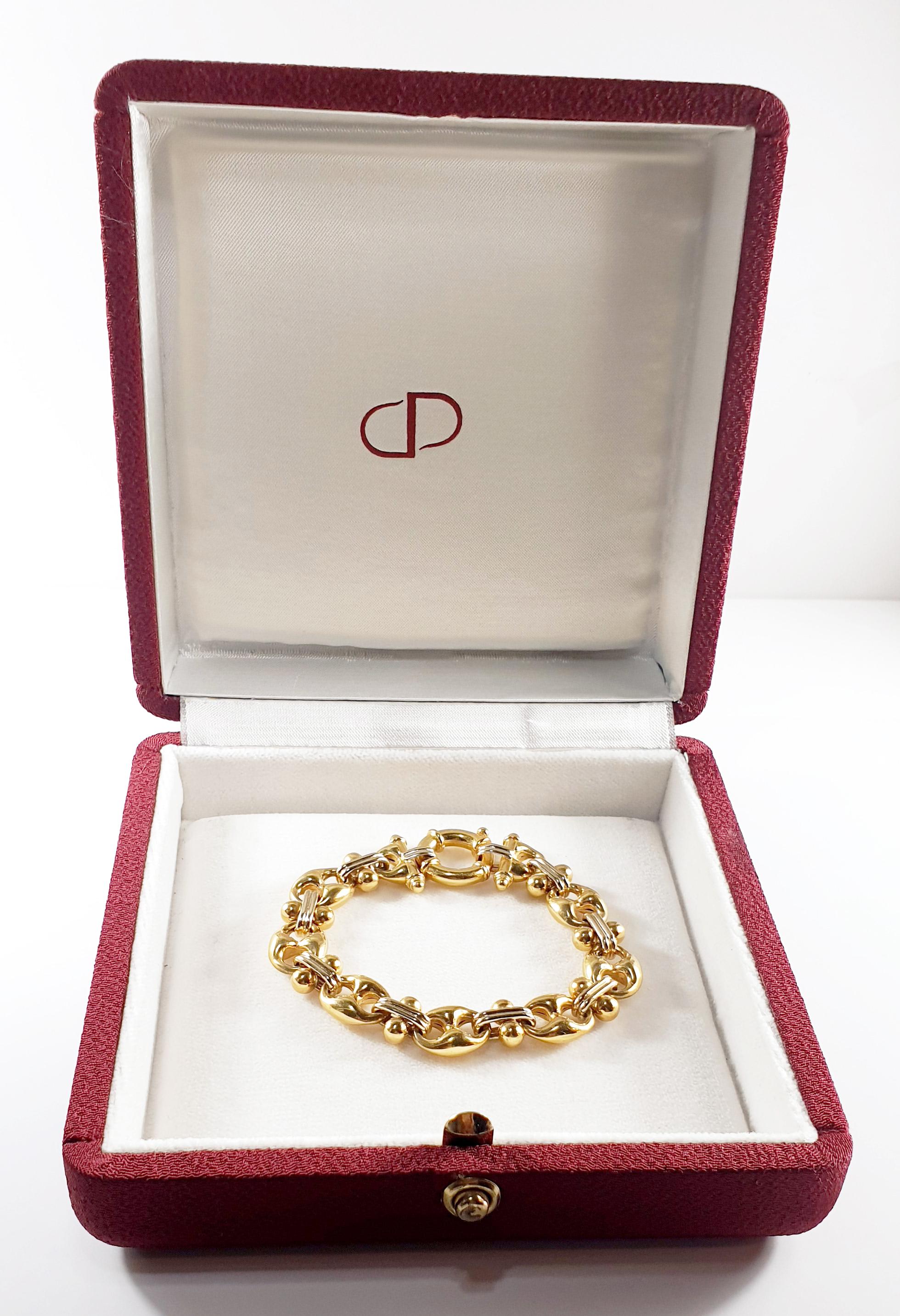 18 Karat White and Yellow Gold Bracelet For Sale 3