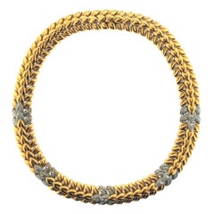 18 Karat White and Yellow Gold Choker with Brilliant Cut Diamonds