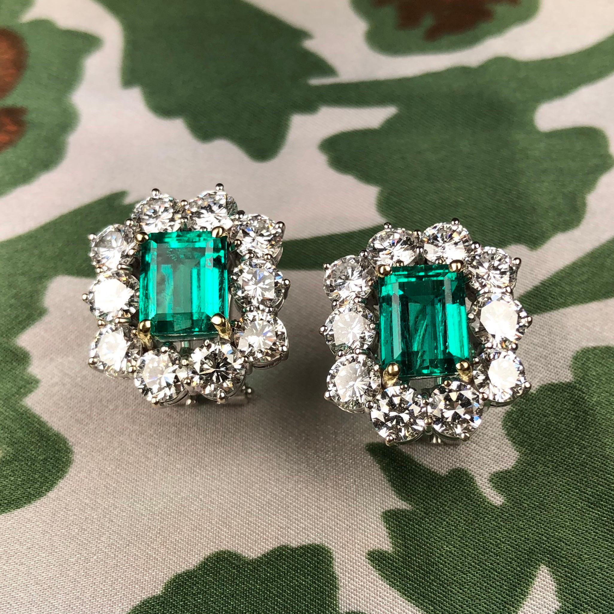 18 Karat White and Yellow Gold Colombian Emerald and Diamond Earrings  7