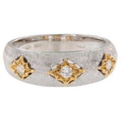 Anillo de diamantes de oro blanco y amarillo de 18 quilates Hecho en Italia