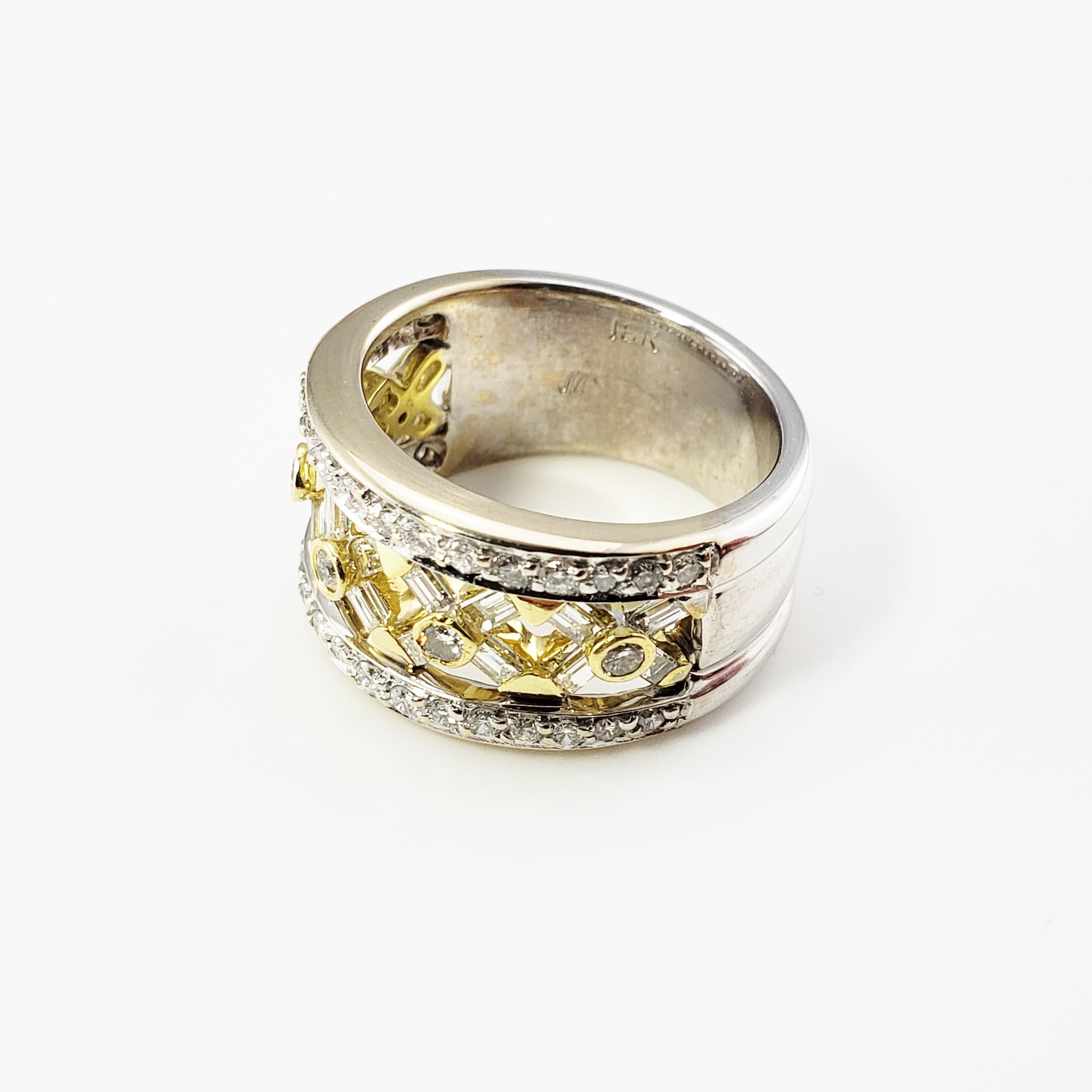 Taille brillant Bague jonc en or blanc et jaune 18 carats avec diamants en vente