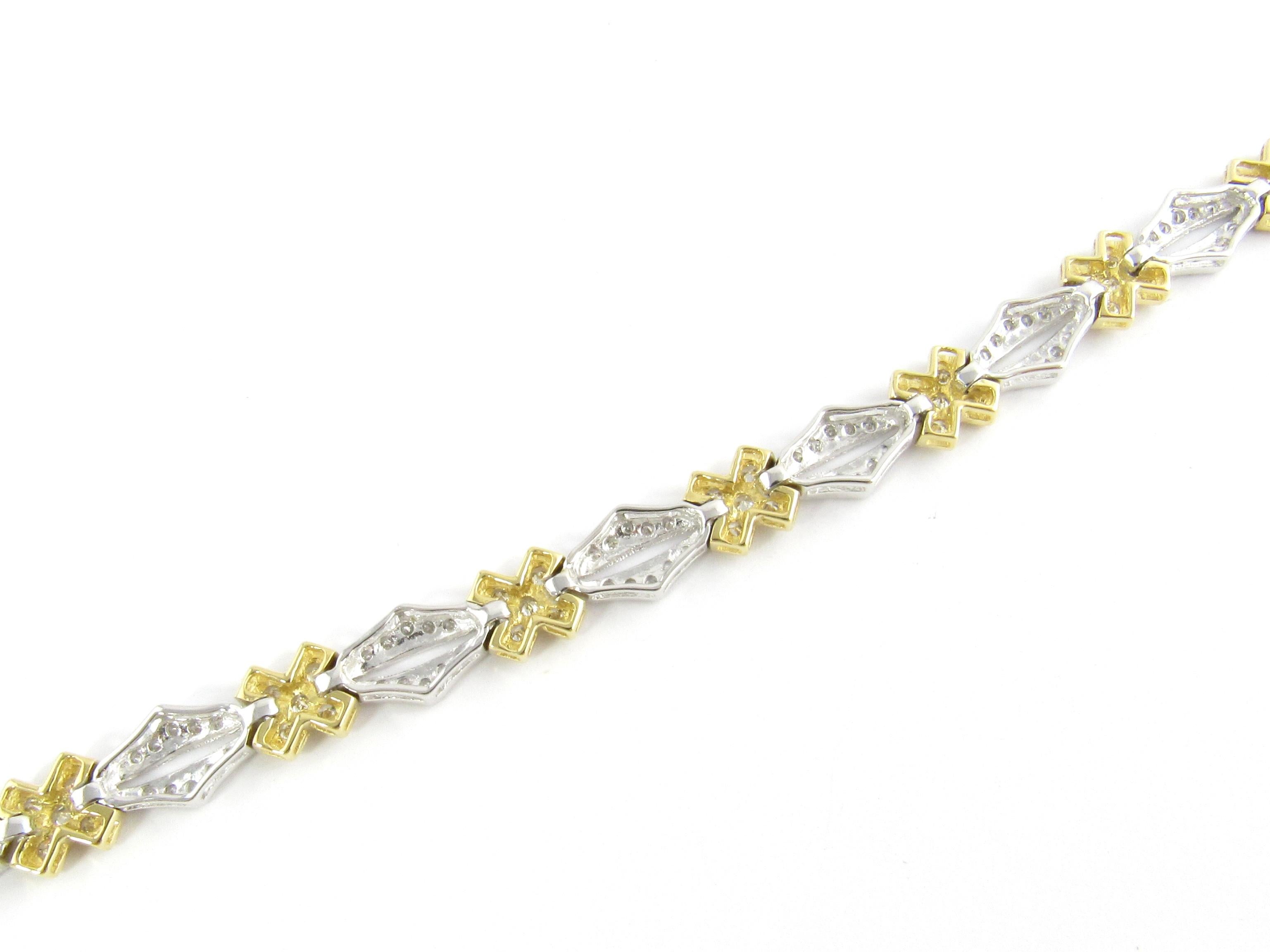 Bracelet en or blanc et jaune 18 carats avec diamants Bon état - En vente à Washington Depot, CT