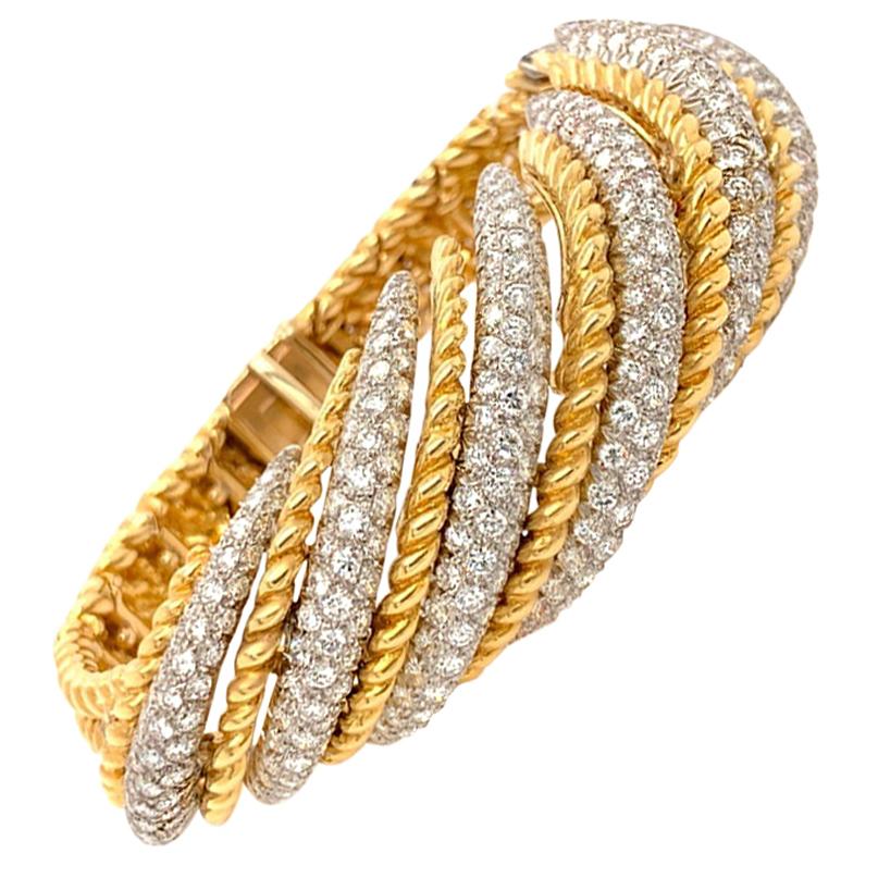 18 Karat White and Yellow Gold Diamond Bracelet For Sale