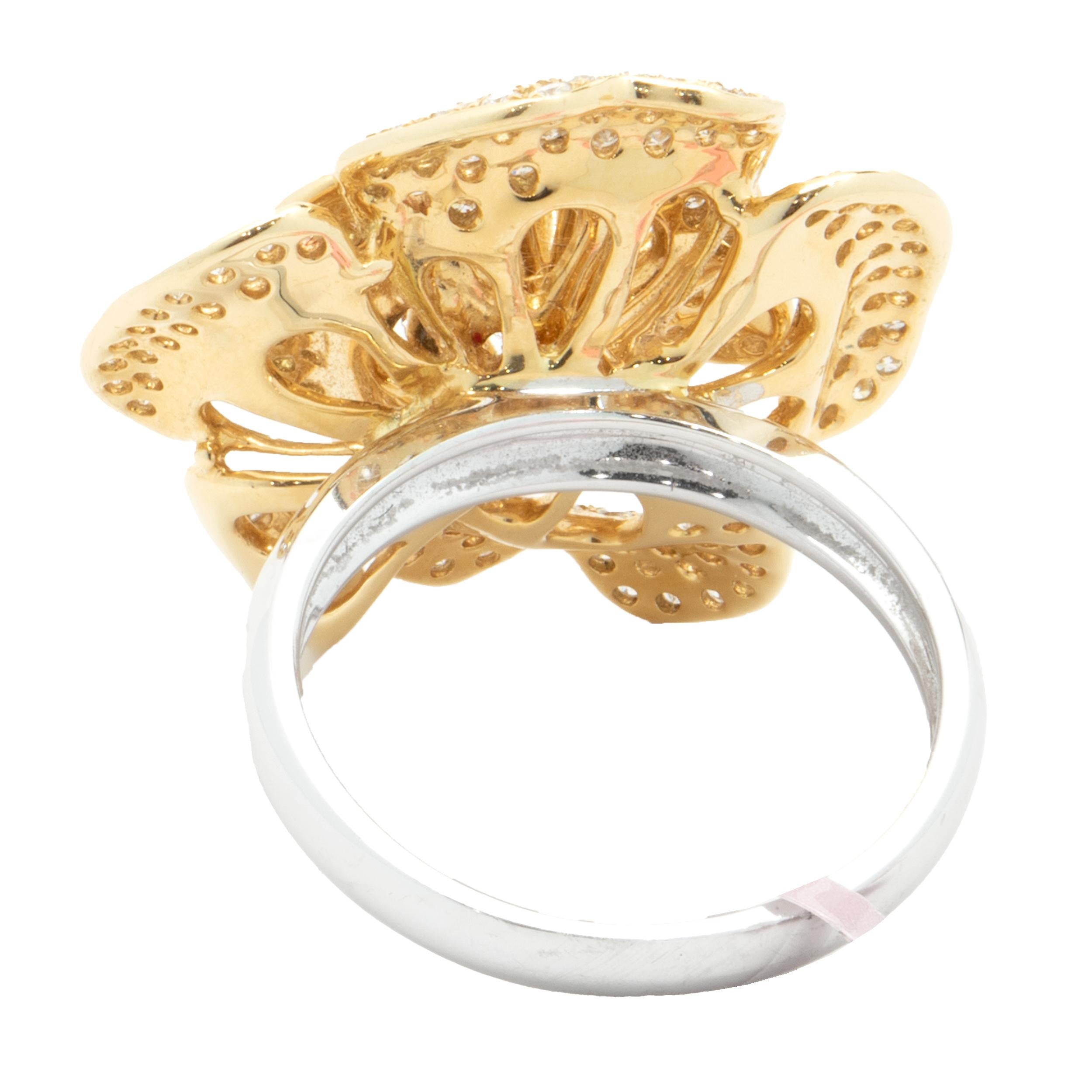 18 Karat White and Yellow Gold Pave Diamond Flower Ring In Excellent Condition For Sale In Scottsdale, AZ