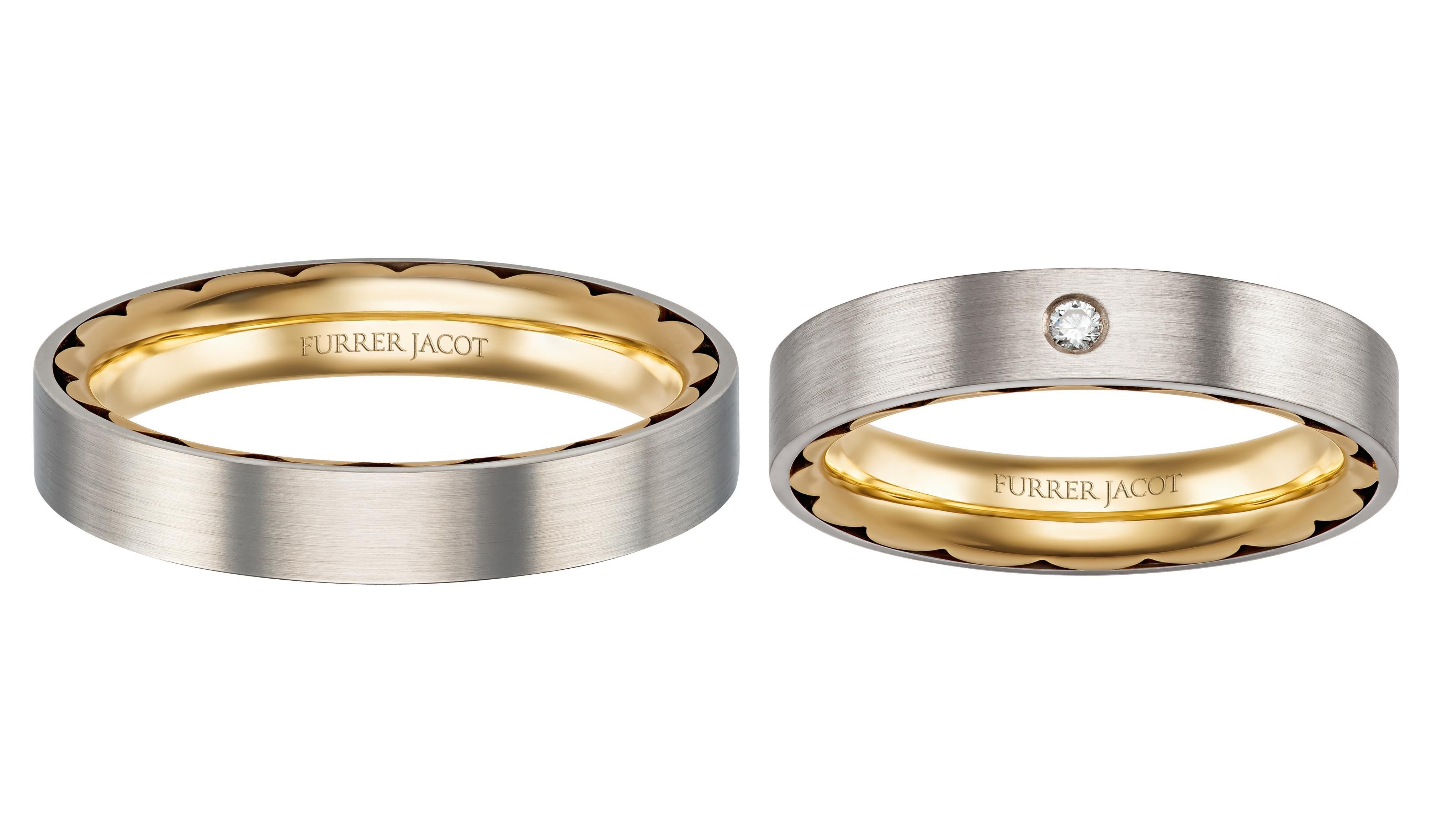 For Sale:  18 Karat White and Yellow Gold Two-Tone Flower Inner Design Diamond Ring 3