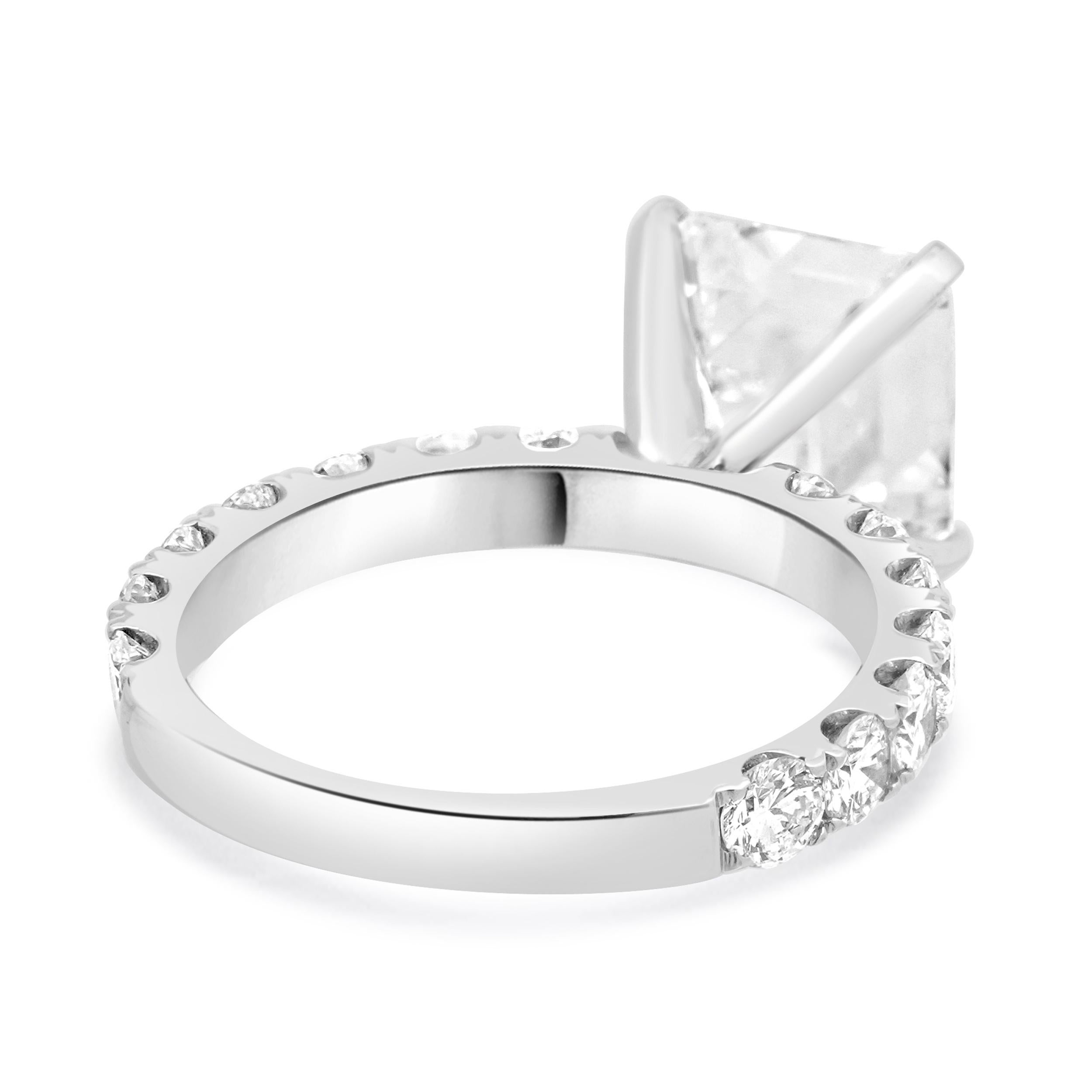 Taille Asscher Bague de fiançailles à diamant asscher 18 carats blanc en vente