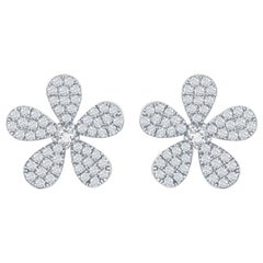 18 Karat White Flower Shaped Diamond Earrings