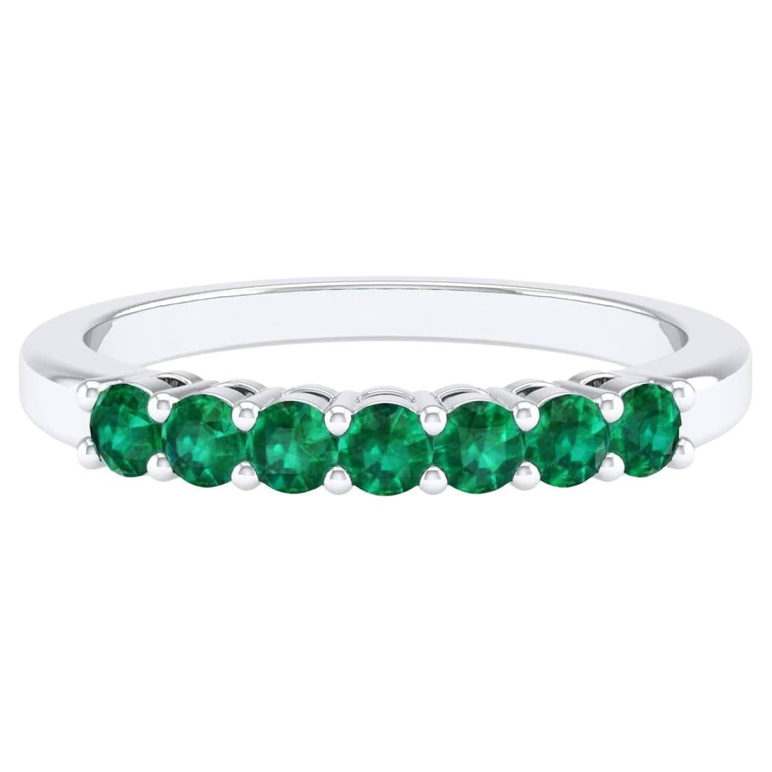 18 Karat White Gold 0.5 Carat Emerald Infinity Band Ring For Sale