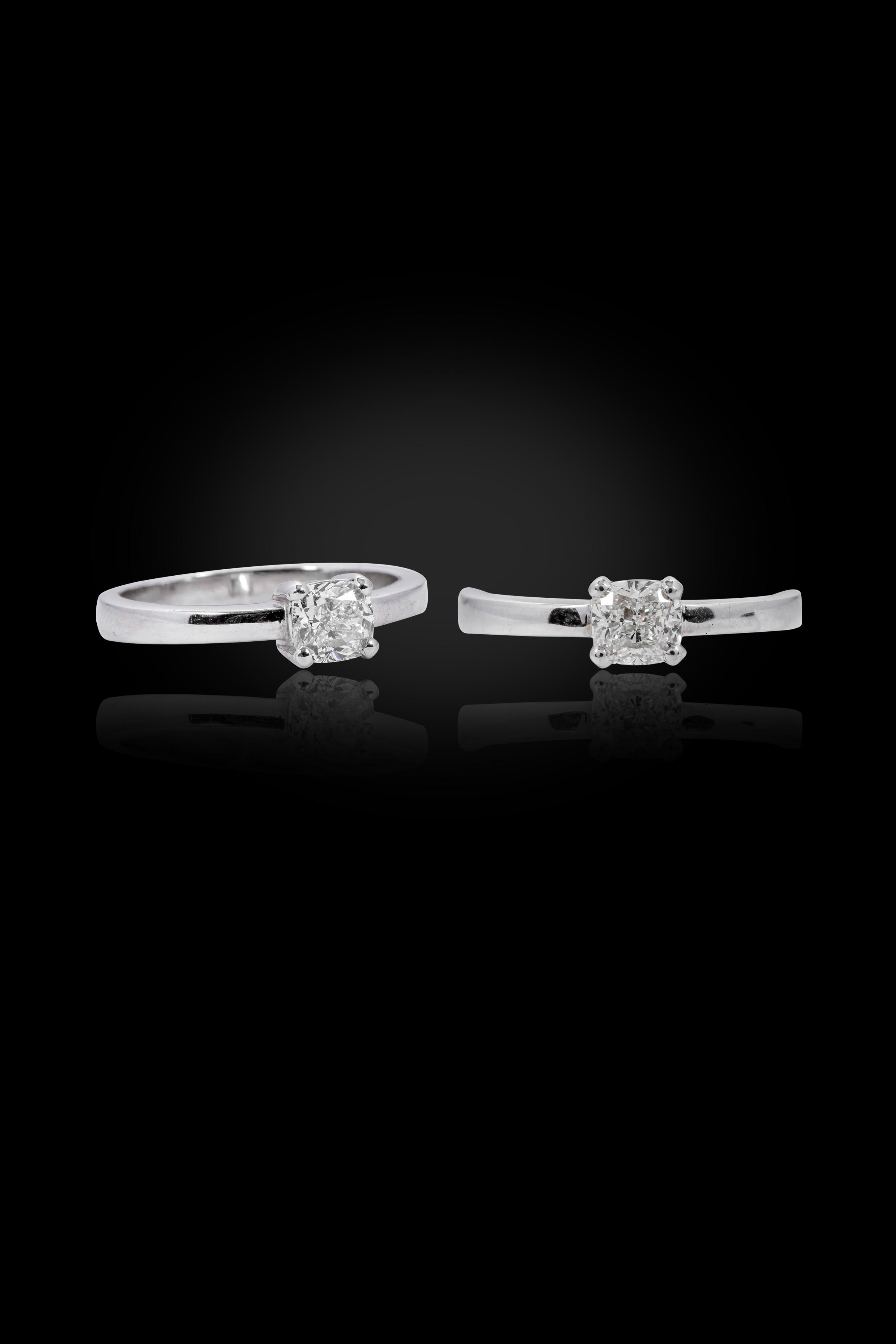 18 Karat White Gold 0.70 Carat Diamond Cushion-Cut Solitaire Engagement Ring For Sale 3