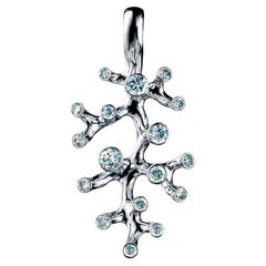 18 Karat White Gold 0.70 Carat Diamond Pendant 18 Karat White Gold 0.70 Carat Diamond Pendant