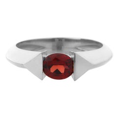 18 Karat White Gold 0.70 Carat Natural Garnet Oval Cut Stacking Ring