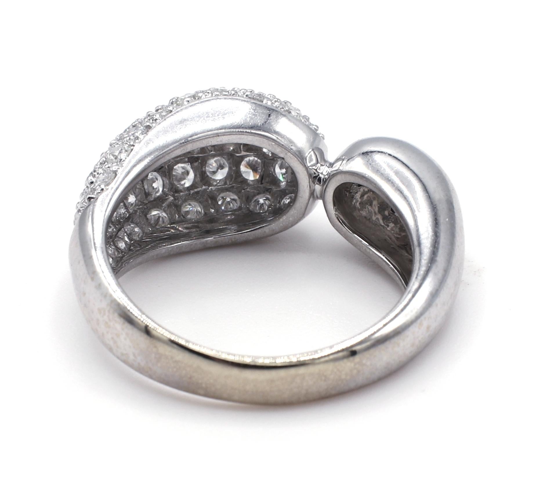 18 Karat Weißgold 1,00 Karat Pavé-Diamant-Kuppelring (Moderne)