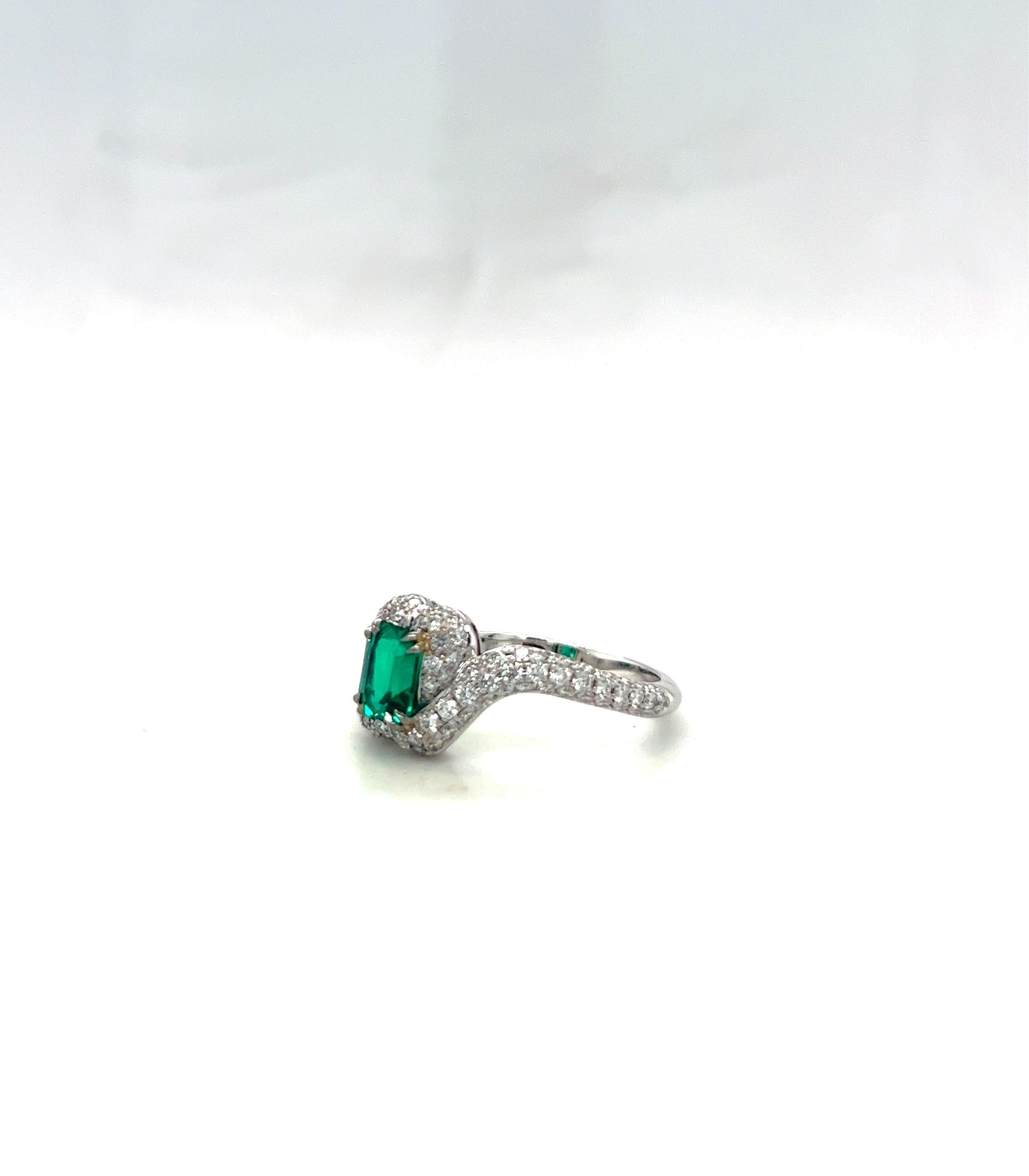 Women's or Men's 18 Karat White Gold 1.01 Ct Colombian Emerald and 1.01 Ct. Diamond Ring For Sale
