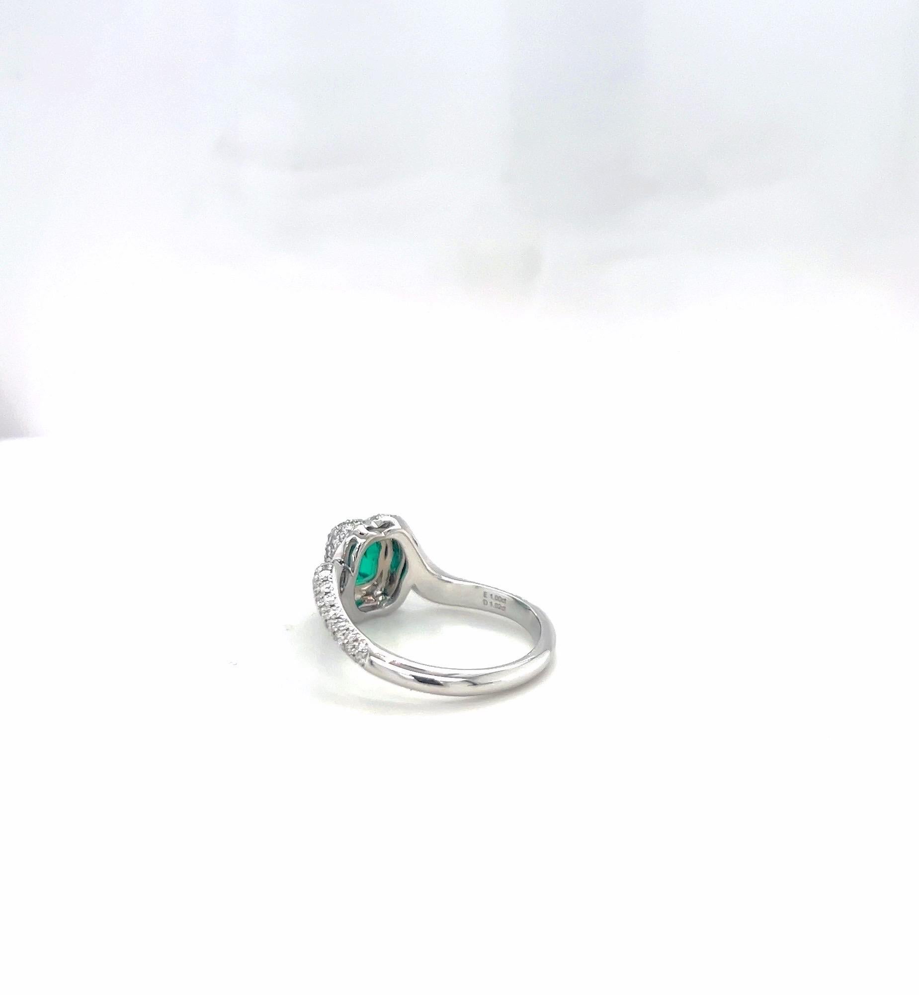 18 Karat White Gold 1.01 Ct Colombian Emerald and 1.01 Ct. Diamond Ring For Sale 1