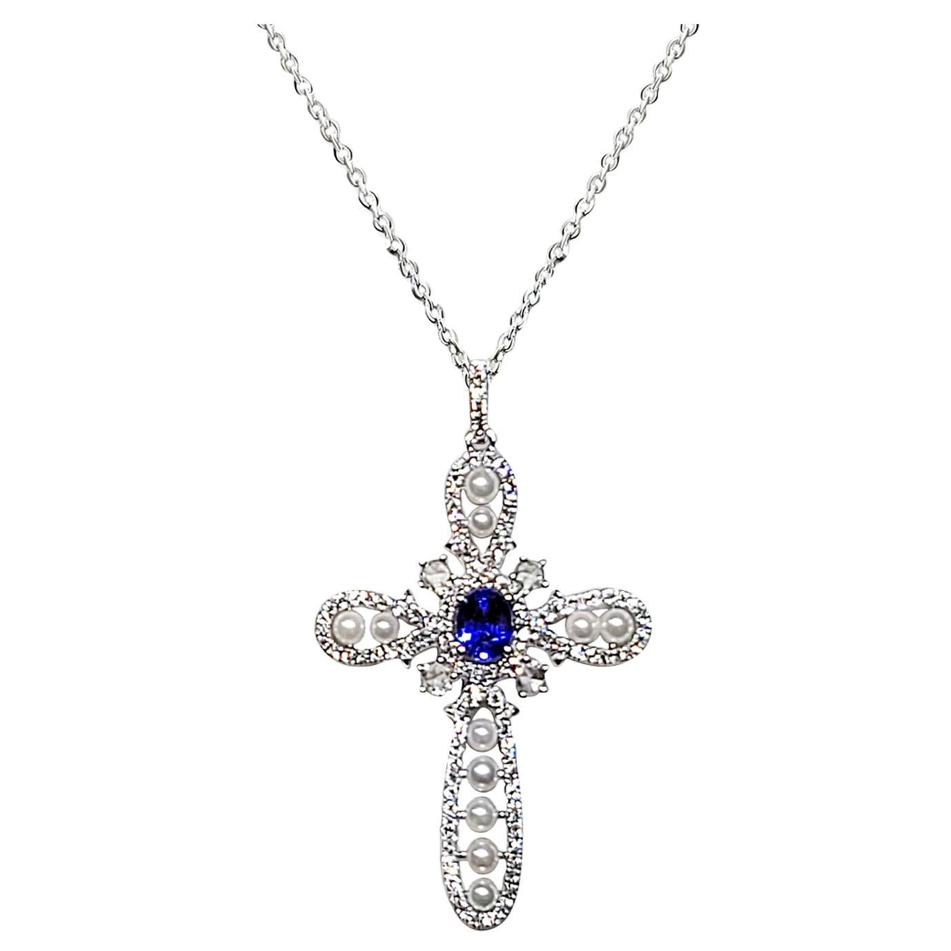 18 Karat White Gold 1.03 Carat Sapphire Pearl and Diamond Pendant with Chain For Sale
