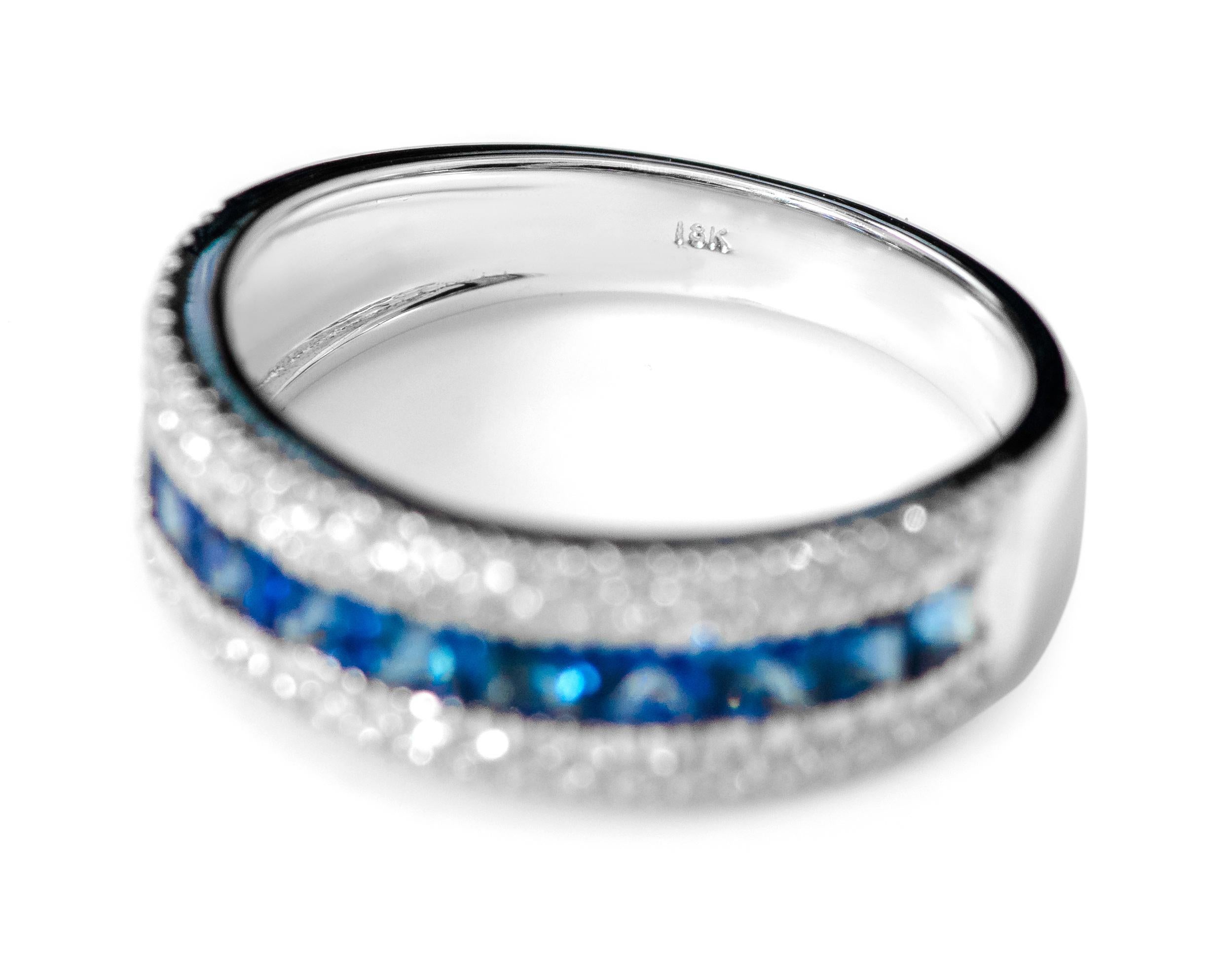 18 Karat White Gold 1.07 Carat Blue Sapphire and Diamond Eternity Half-Band Ring In New Condition For Sale In Jaipur, IN