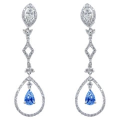 18 Karat White Gold 1.07 Carat White Diamonds 1.02 Carat Blue Sapphire Earrings