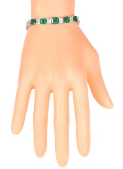 Bracciale moderno in oro bianco 18 carati con smeraldo naturale e diamante da 10,95 carati