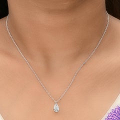 Collana con ciondolo in oro bianco 18 carati da 1,10 carati SI/H con diamanti taglio pera Brilliante