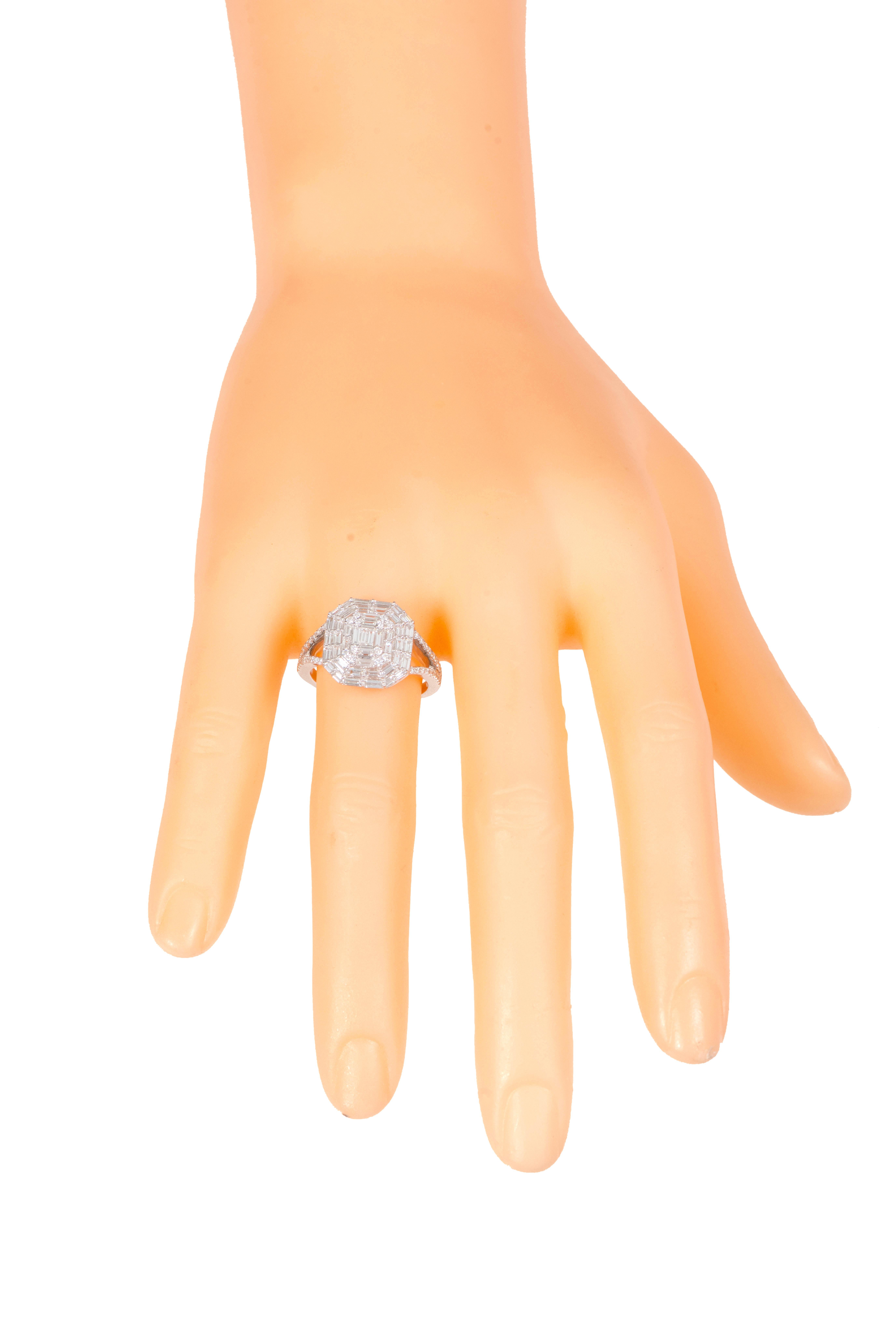 Baguette Cut 18 Karat White Gold 1.12 Carat Diamond Contemporary-Style Ring For Sale