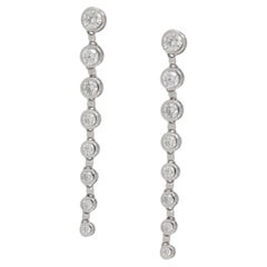Or blanc 18 carats (1,24 ct. pt.) Boucles d'oreilles pendantes Decrescendo en diamant 