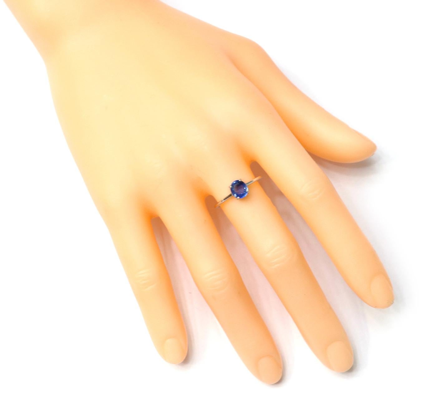 18 Karat White Gold 1.32 Carat Blue Sapphire Ring in Prong Setting

Crafted in a gorgeous design, this classic is set to become your new favorite. Featuring an Oval-Cut Blue-Sapphire it's offset with a vintage white gold band for a flawless finish.
