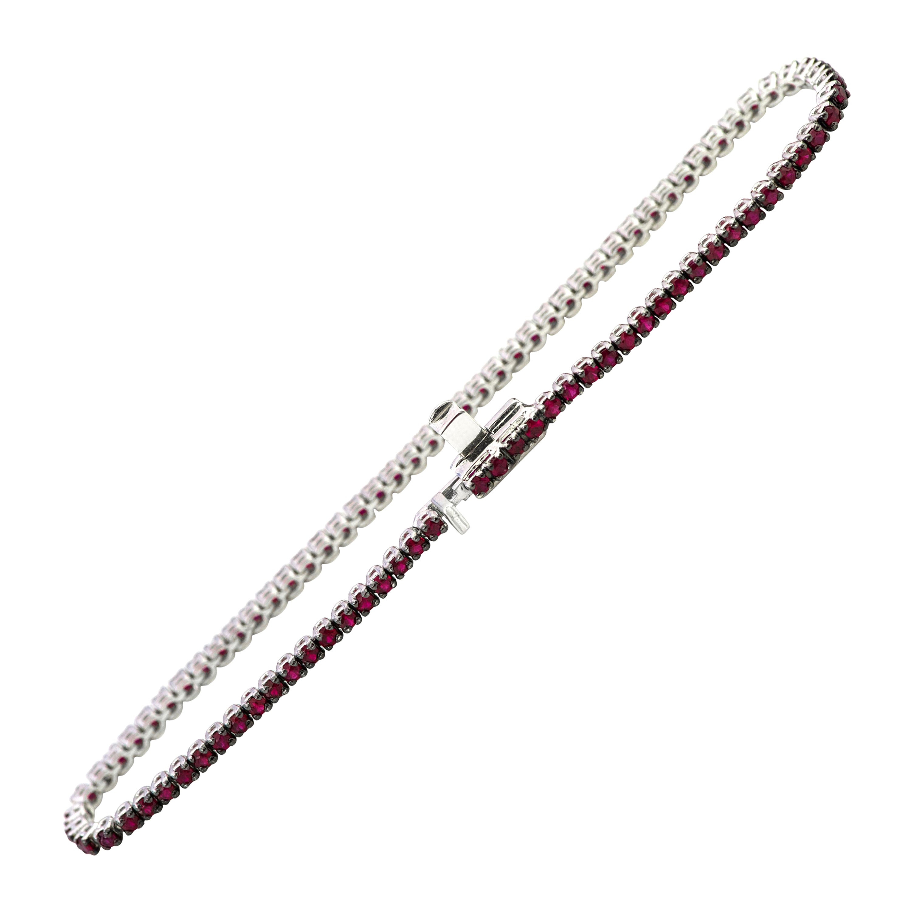 Pulsera de tenis de oro blanco de 18 quilates y 1,32 quilates de rubí talla redonda